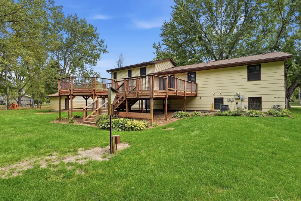 1939 168th Avenue NE Ham Lake, MN 55304