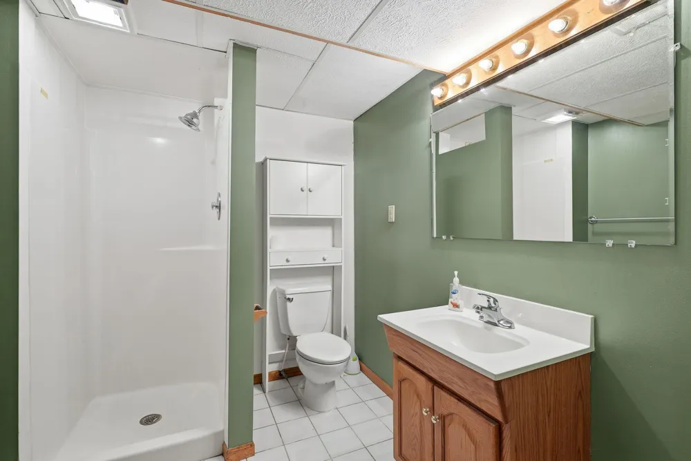 1939 168th Avenue NE Ham Lake, MN 55304