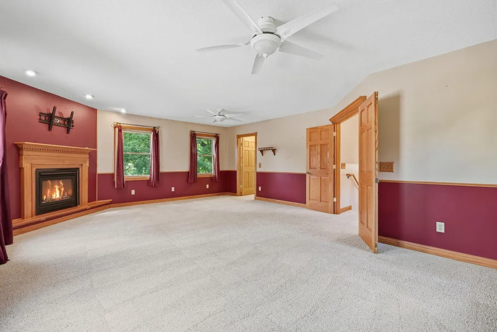 1939 168th Avenue NE Ham Lake, MN 55304
