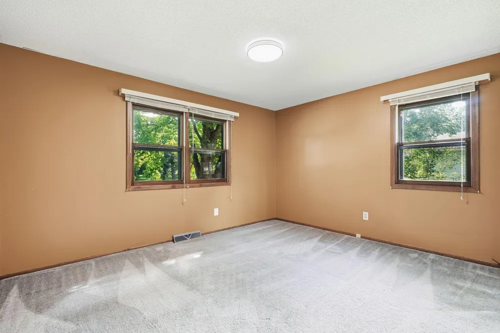 1939 168th Avenue NE Ham Lake, MN 55304