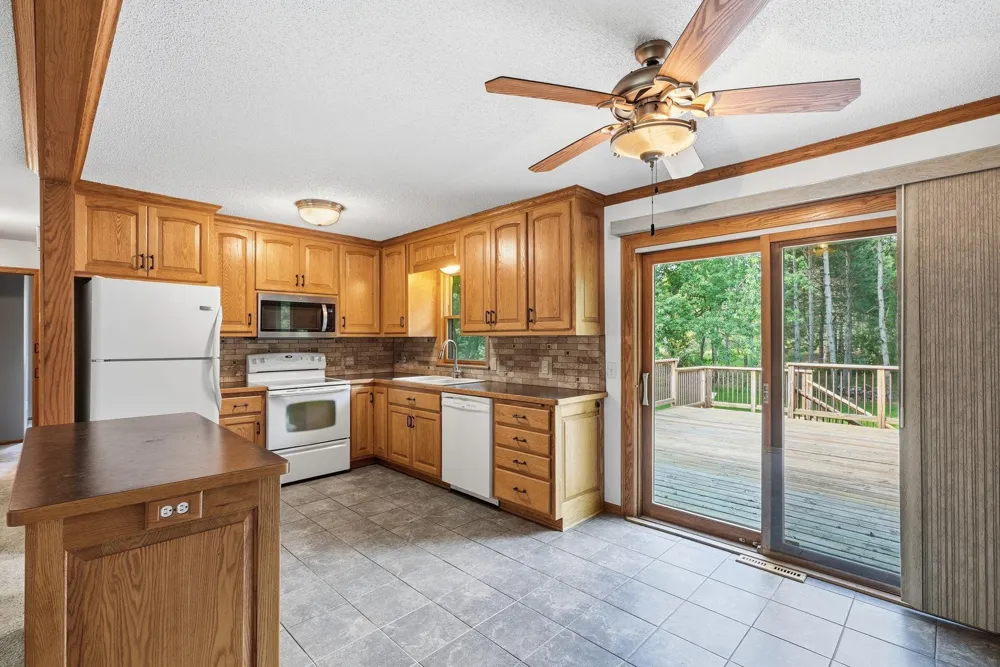 1939 168th Avenue NE Ham Lake, MN 55304