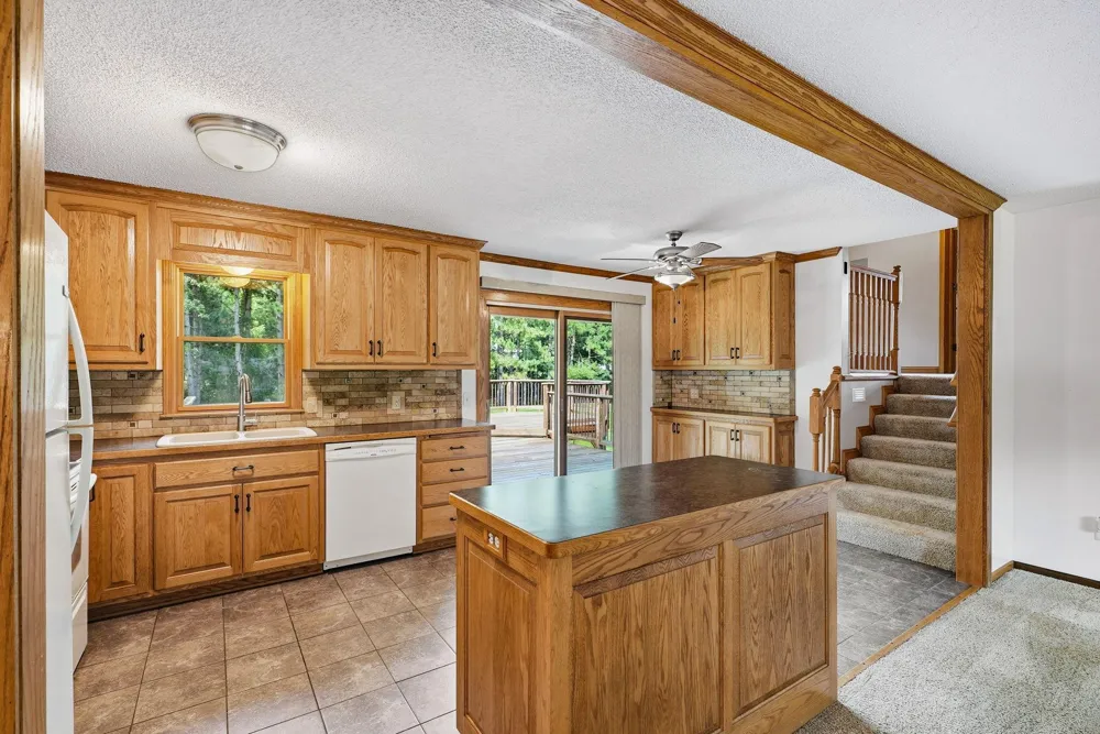 1939 168th Avenue NE Ham Lake, MN 55304
