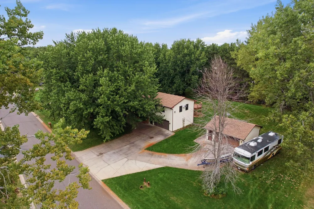 1939 168th Avenue NE Ham Lake, MN 55304