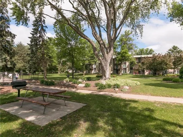9400 S Old Cedar Avenue S #218 Bloomington, MN 55425