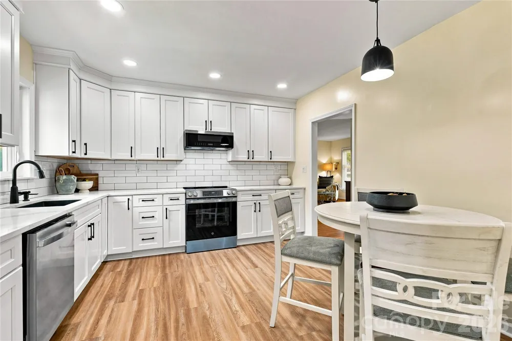 2429 Cassidy Drive Davidson, NC 28036