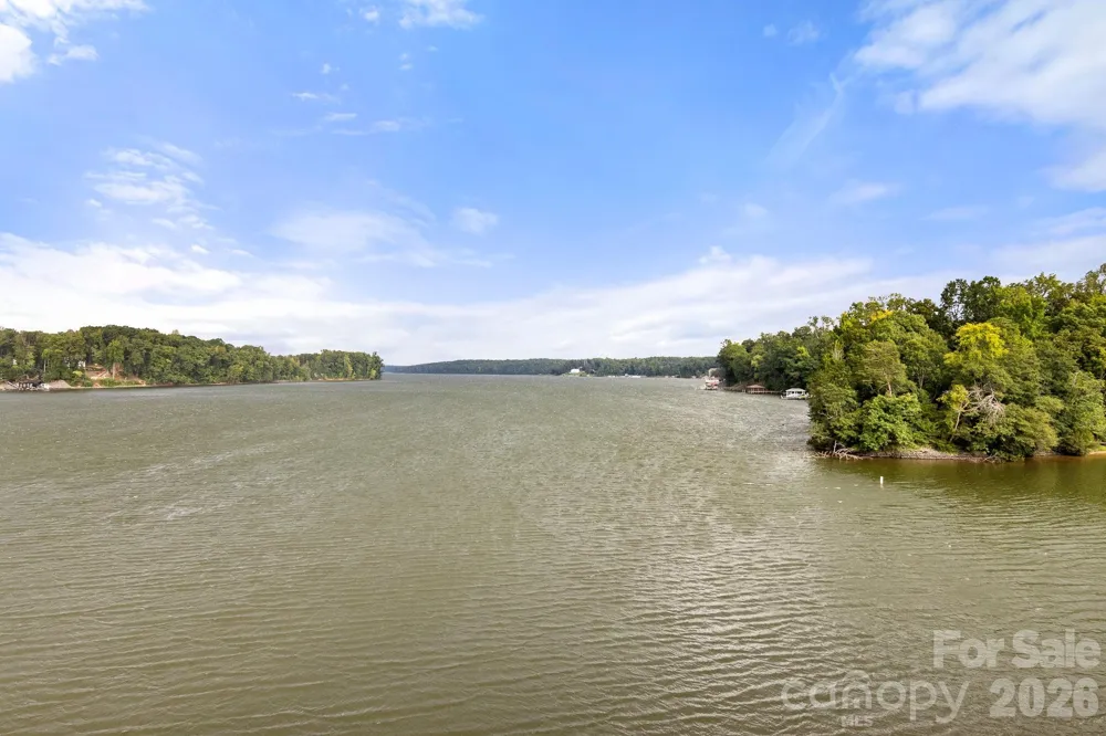 9816 Emerald Point Drive #5 Charlotte, NC 28278
