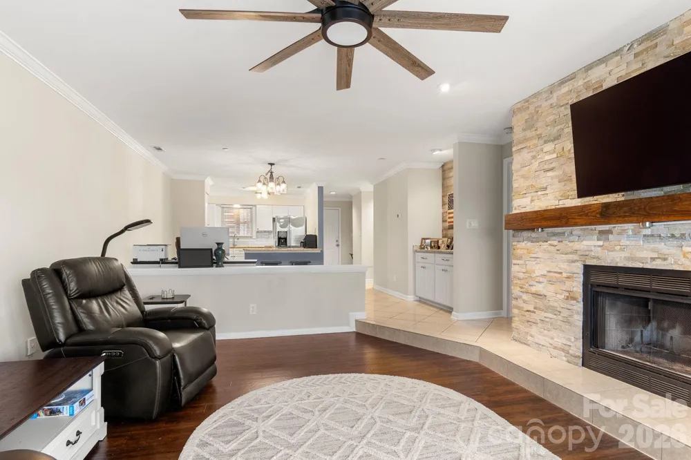 9816 Emerald Point Drive #5 Charlotte, NC 28278