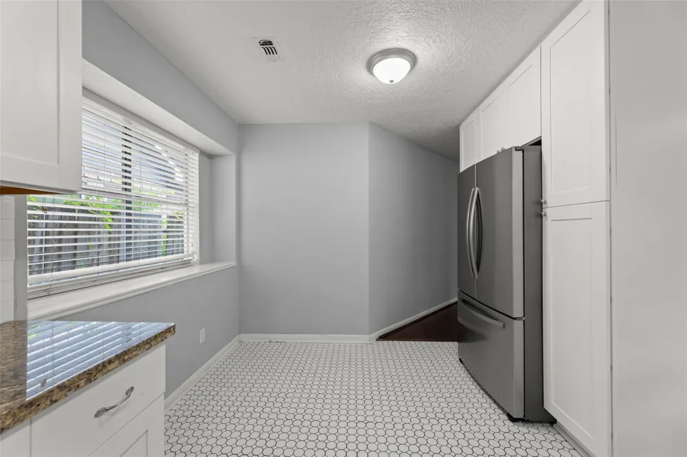 1019 Sugar Mountain Court Sugar Land, TX 77498