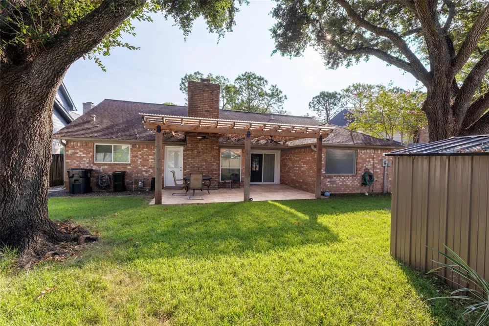 1019 Sugar Mountain Court Sugar Land, TX 77498