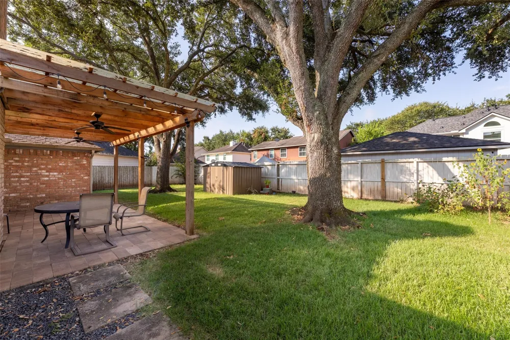 1019 Sugar Mountain Court Sugar Land, TX 77498