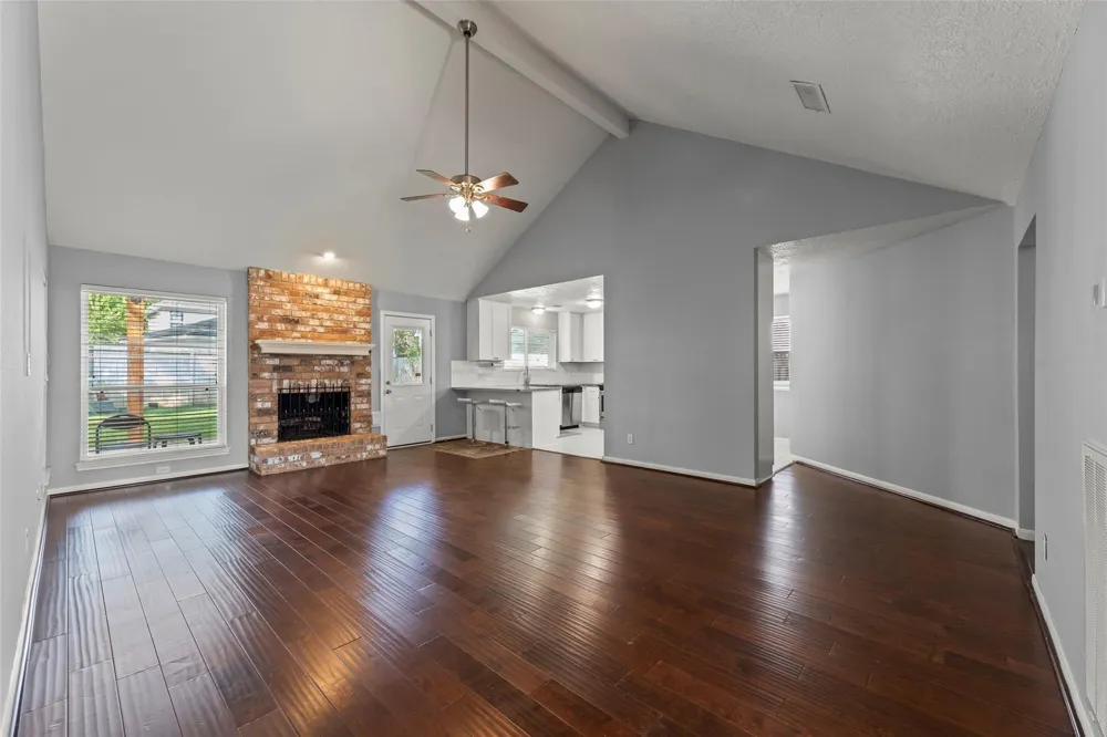 1019 Sugar Mountain Court Sugar Land, TX 77498