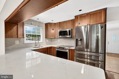 266 CHALET CIRCLE E