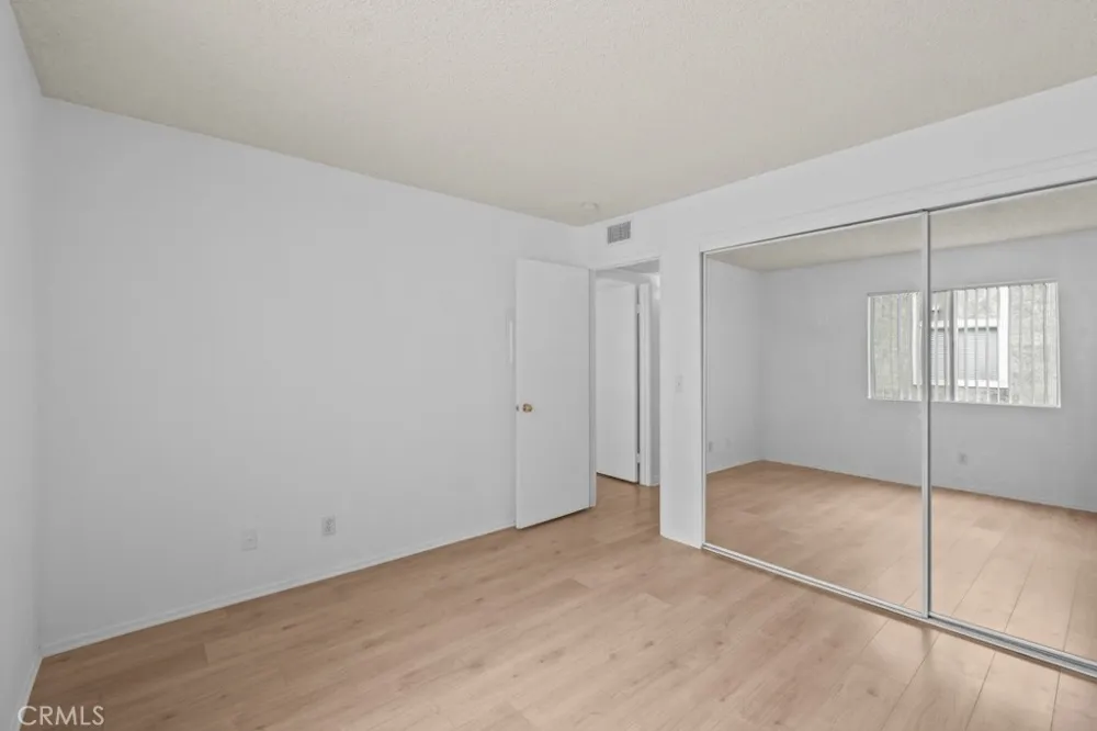 26974 Flo Lane #303 Canyon Country, CA 91351