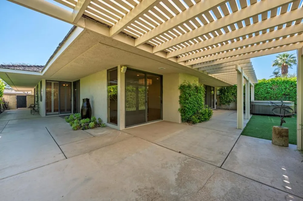 26 Princeton Drive Rancho Mirage, CA 92270