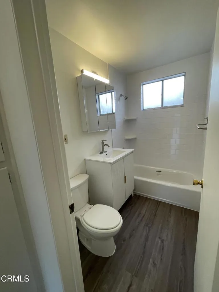 2707 Montrose Avenue #3 Montrose, CA 91020