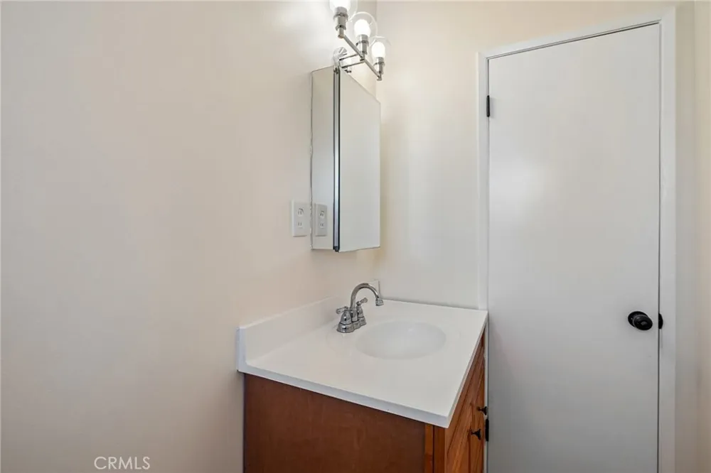 873 E Deloras Drive Carson, CA 90745