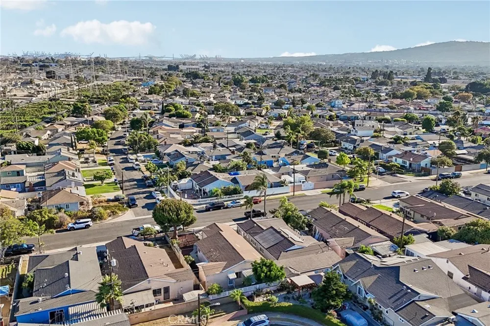 873 E Deloras Drive Carson, CA 90745