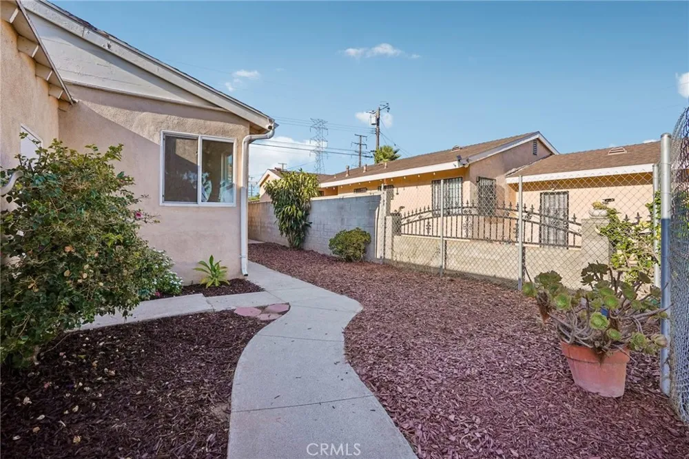 873 E Deloras Drive Carson, CA 90745