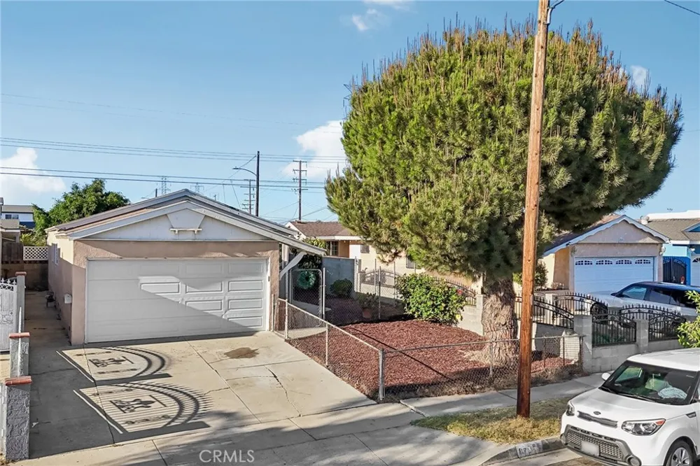 873 E Deloras Drive Carson, CA 90745