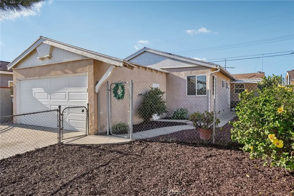873 E Deloras Drive Carson, CA 90745