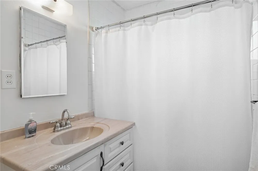 873 E Deloras Drive Carson, CA 90745