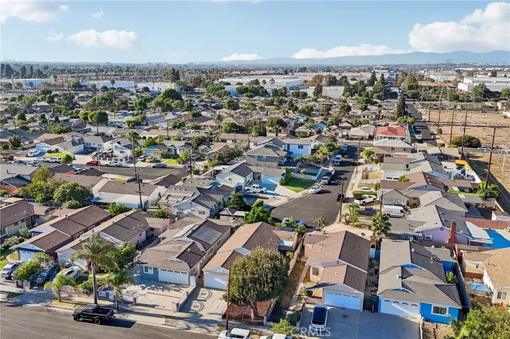 873 E Deloras Drive Carson, CA 90745