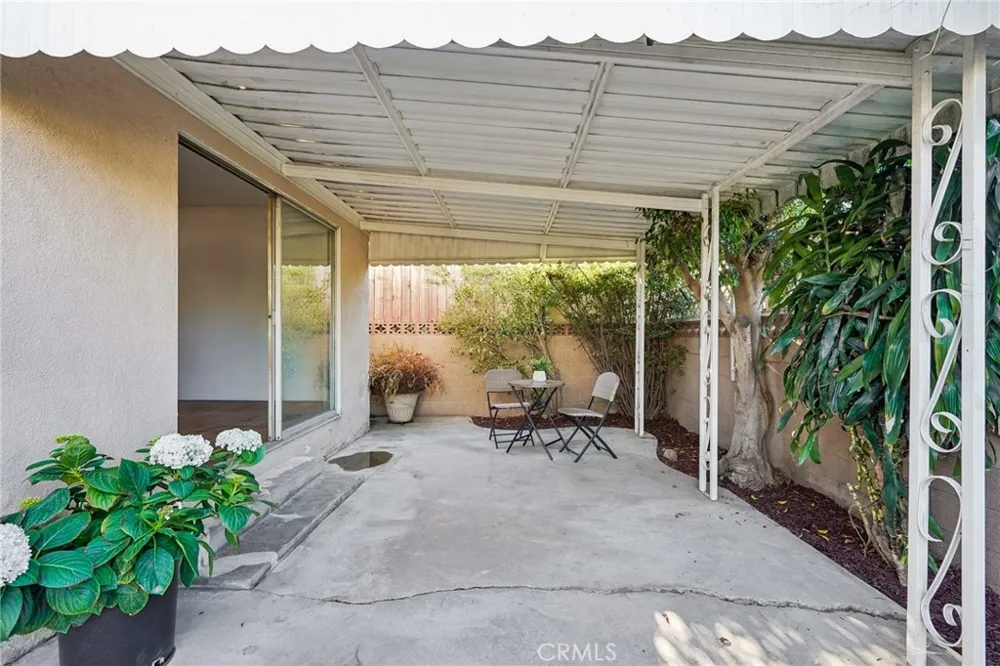 873 E Deloras Drive Carson, CA 90745