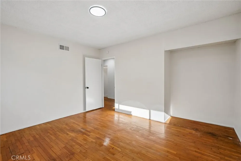873 E Deloras Drive Carson, CA 90745