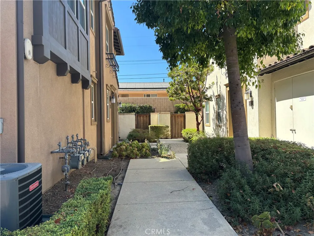 2161 Citrus Pl #B Hacienda Heights, CA 91745