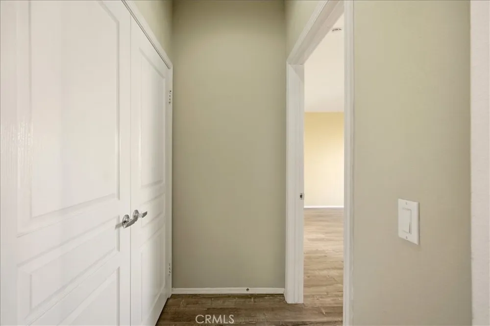 19146 Oak Apple Valley, CA 92308