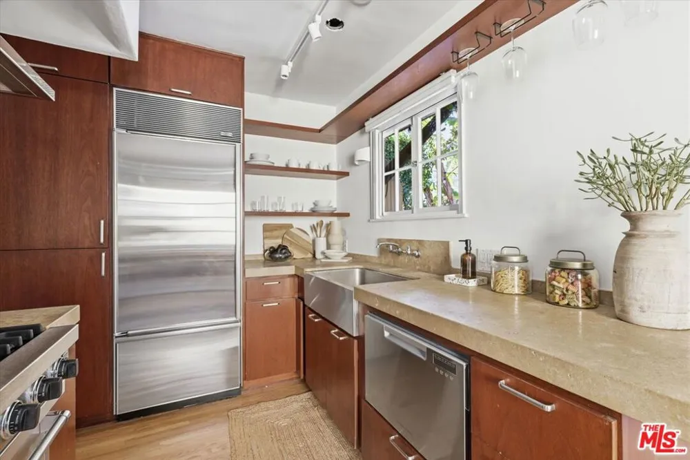 8924 Ashcroft Avenue West Hollywood, CA 90048