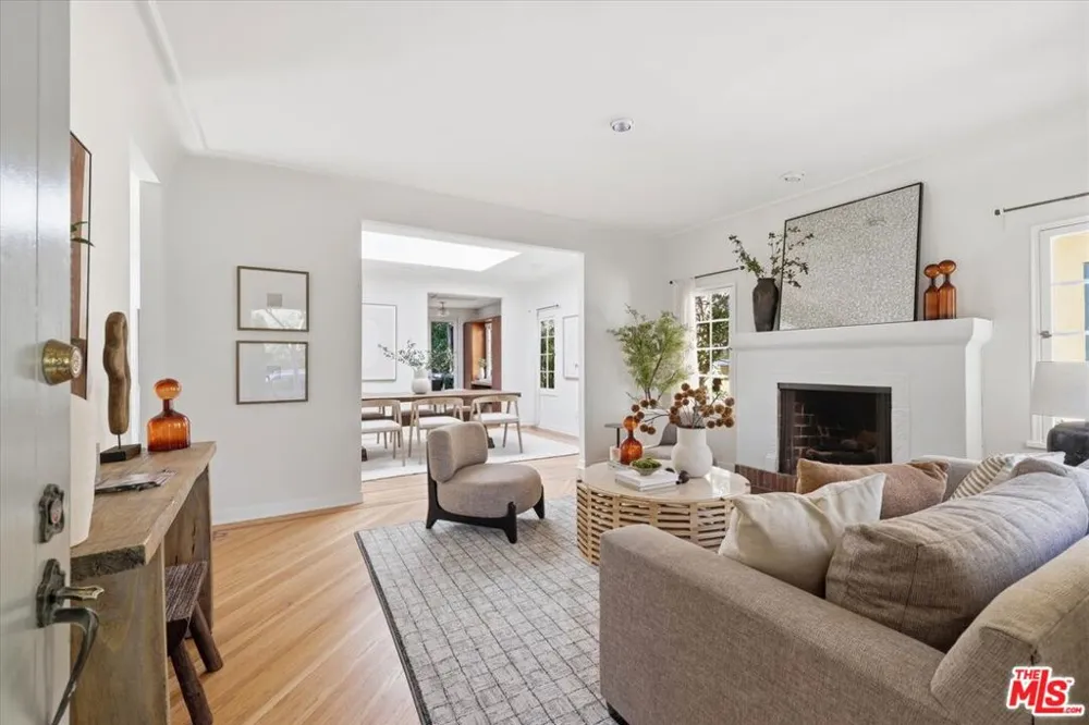8924 Ashcroft Avenue West Hollywood, CA 90048