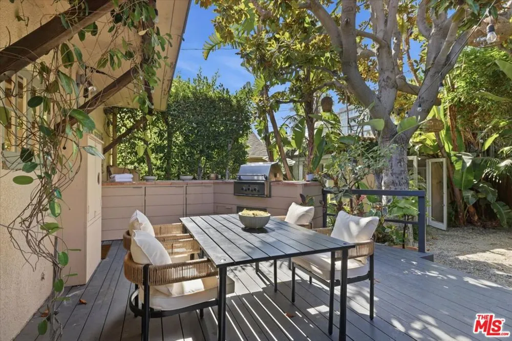 8924 Ashcroft Avenue West Hollywood, CA 90048