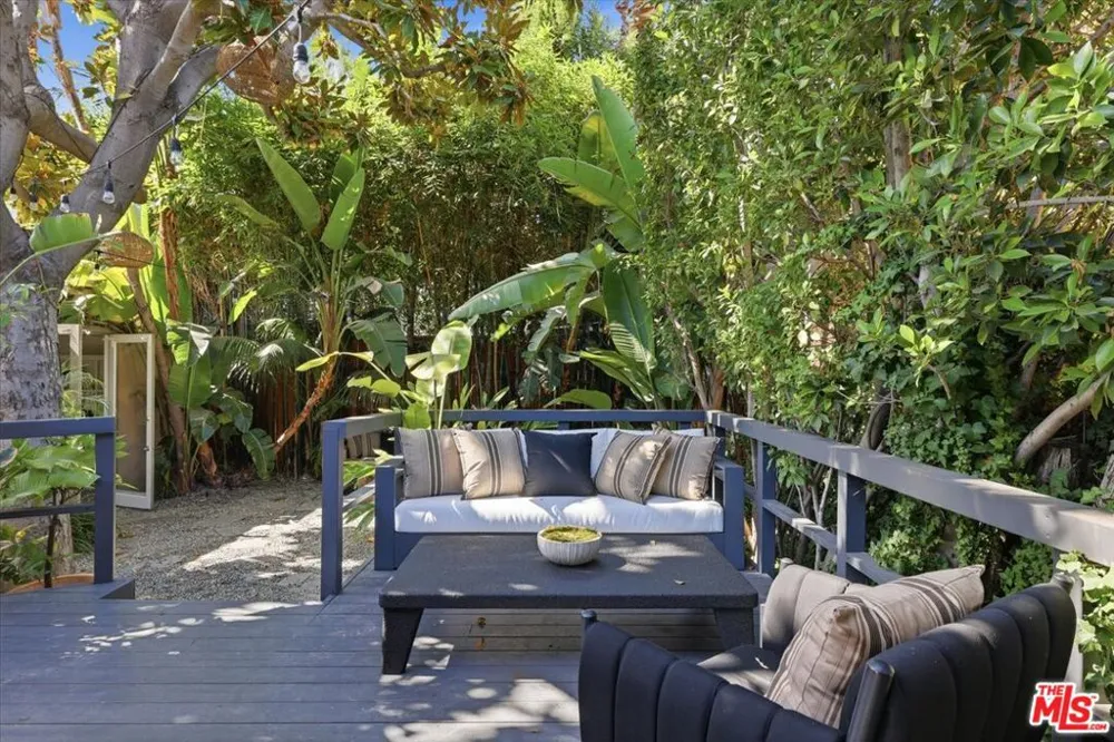 8924 Ashcroft Avenue West Hollywood, CA 90048