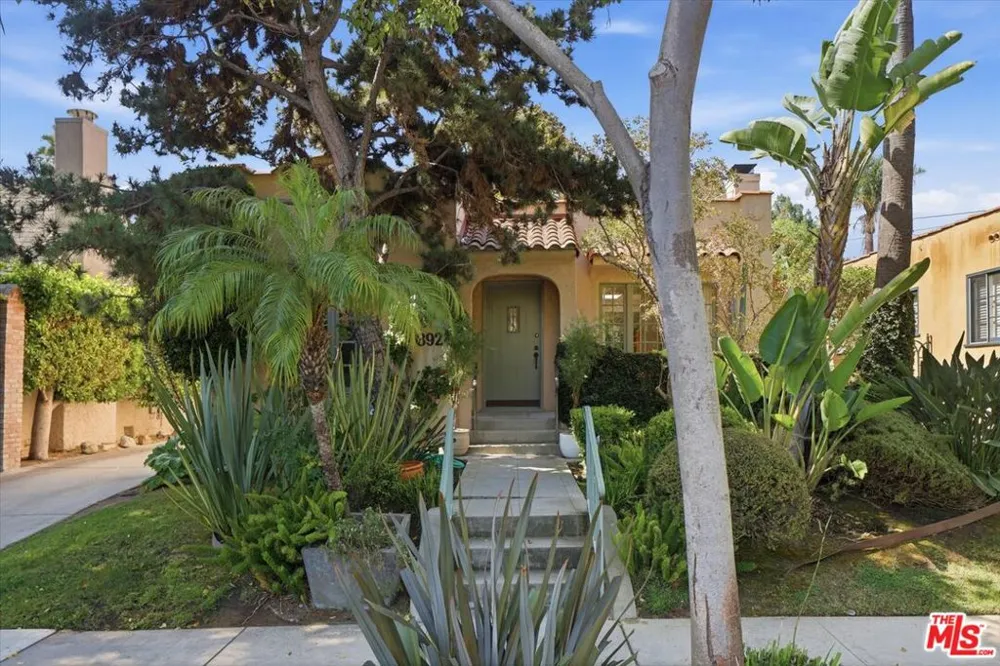 8924 Ashcroft Avenue West Hollywood, CA 90048