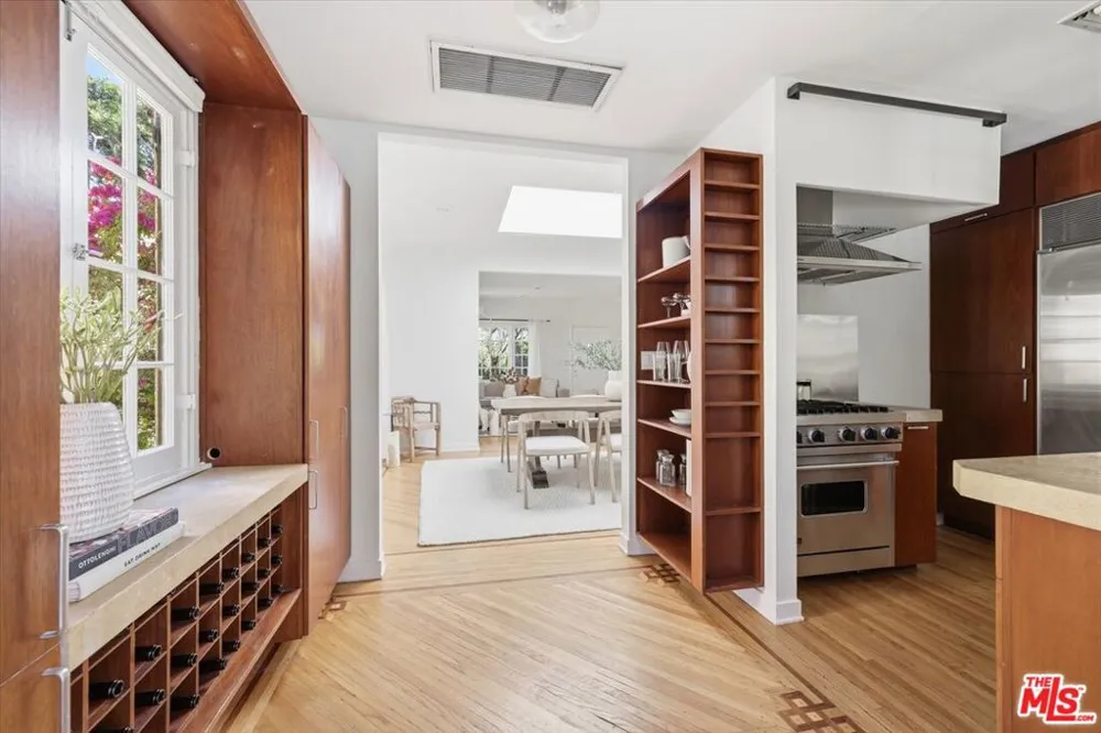 8924 Ashcroft Avenue West Hollywood, CA 90048