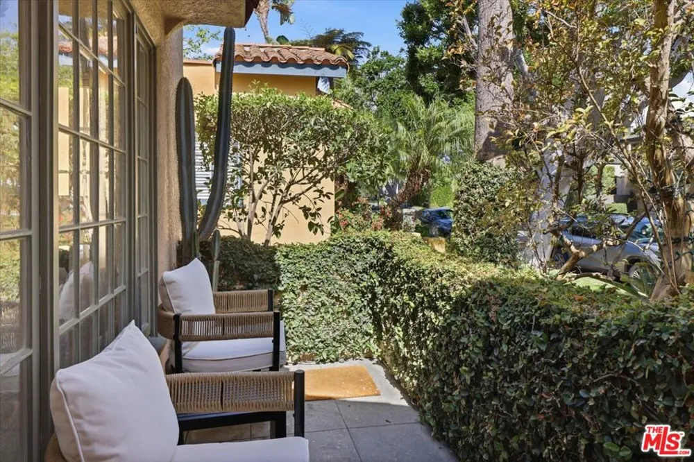 8924 Ashcroft Avenue West Hollywood, CA 90048
