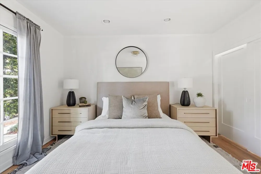 8924 Ashcroft Avenue West Hollywood, CA 90048