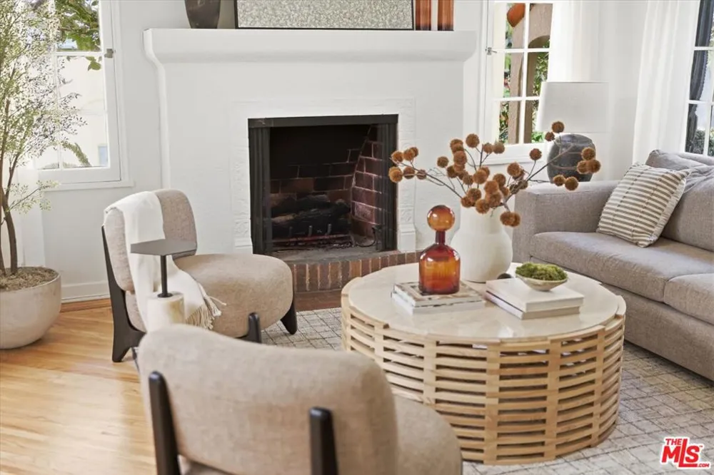 8924 Ashcroft Avenue West Hollywood, CA 90048