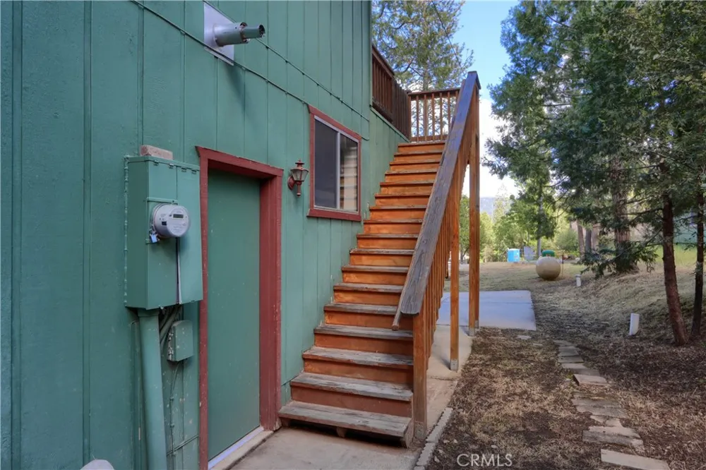 39420 Manzanita Drive Oakhurst, CA 93644