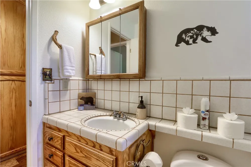 39420 Manzanita Drive Oakhurst, CA 93644