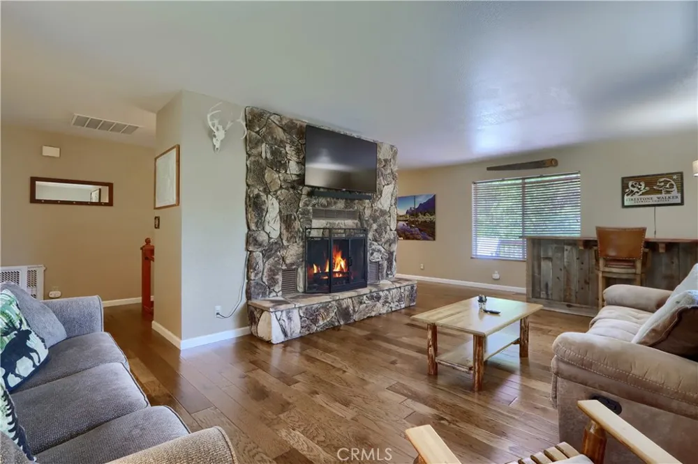 39420 Manzanita Drive Oakhurst, CA 93644