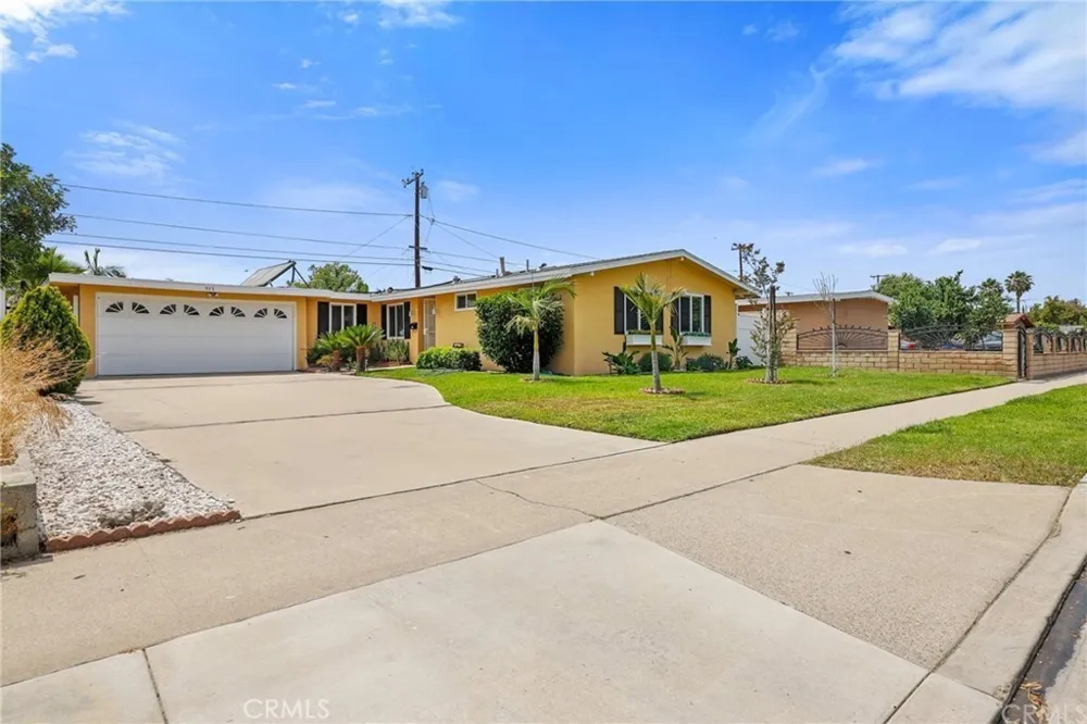 935 Fairview Anaheim, CA 92801