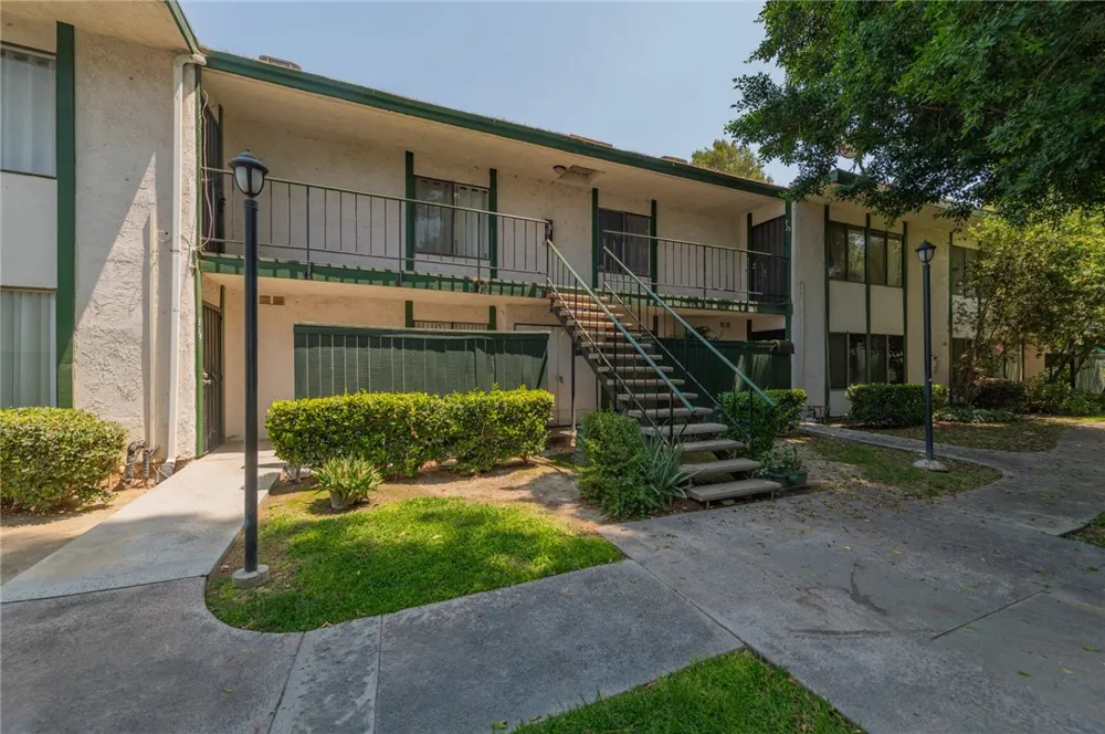 1735 E Washington Street #F-23 Colton, CA 92324