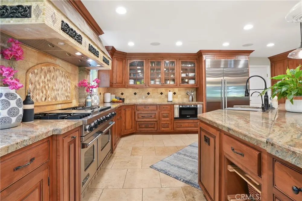 5771 Grimsby Drive Huntington Beach, CA 92649