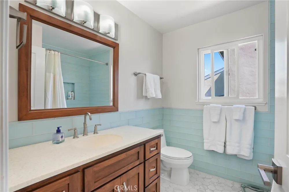 5771 Grimsby Drive Huntington Beach, CA 92649