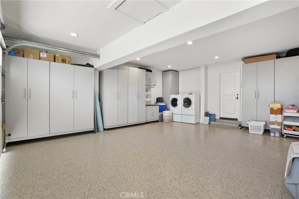 5771 Grimsby Drive Huntington Beach, CA 92649