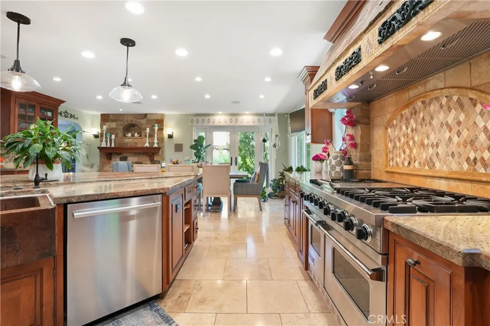 5771 Grimsby Drive Huntington Beach, CA 92649