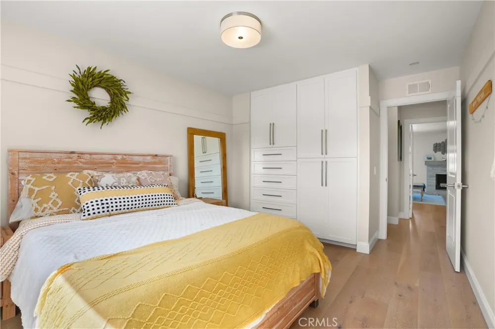 5771 Grimsby Drive Huntington Beach, CA 92649