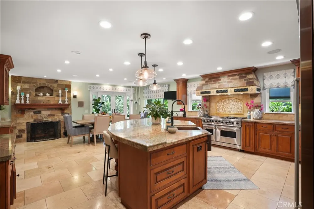 5771 Grimsby Drive Huntington Beach, CA 92649